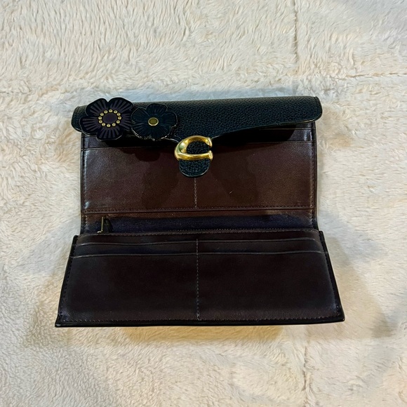 Coach pebbled leather wallet - Picture 2 of 13